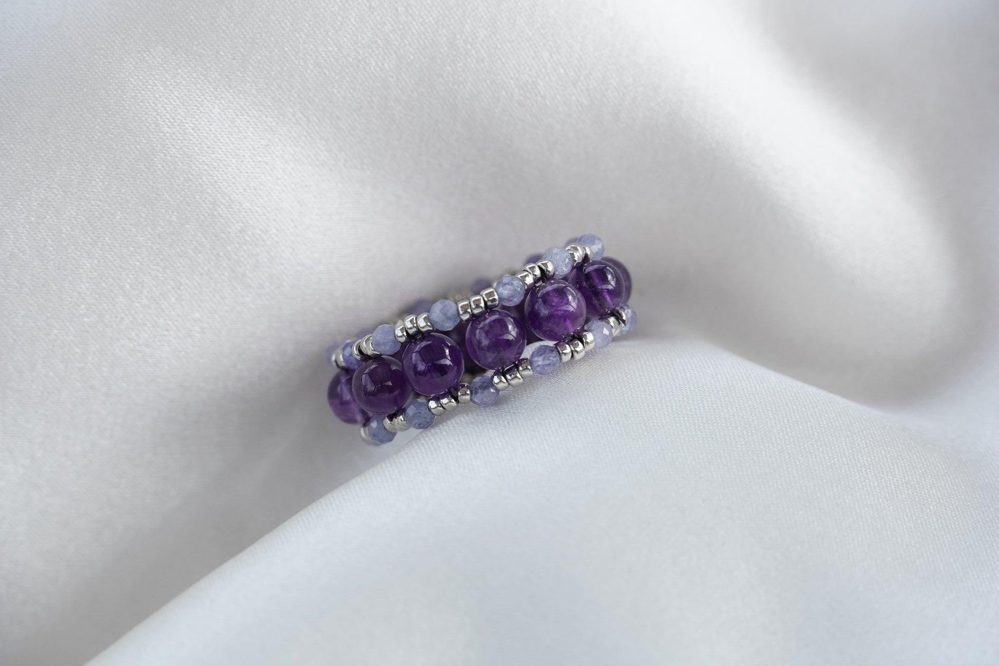 Amethyst and tanzanite beaded ring
